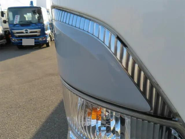 いすゞフォワードクレーン4段中型（4t）[写真07]