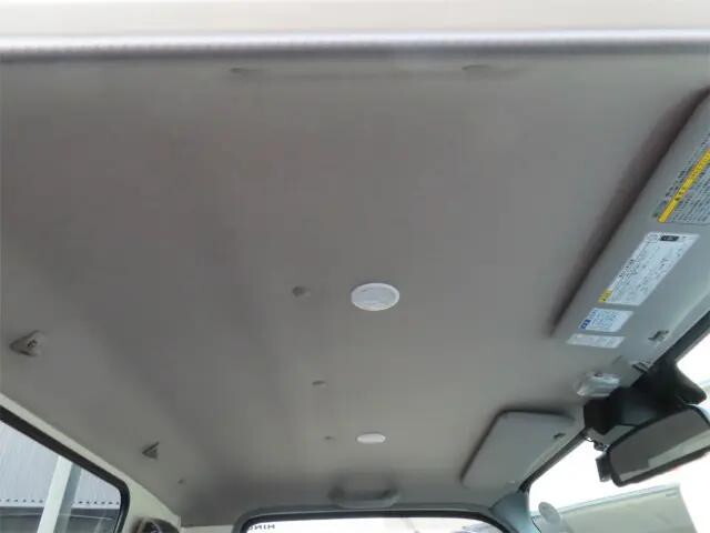 日野デュトロ平ボディ小型（2t・3t）[写真23]