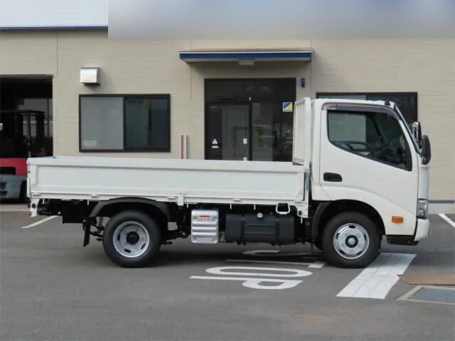日野デュトロ平ボディ小型（2t・3t）[写真03]