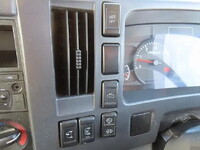 いすゞエルフパッカー車（塵芥車）小型（2t・3t）[写真14]