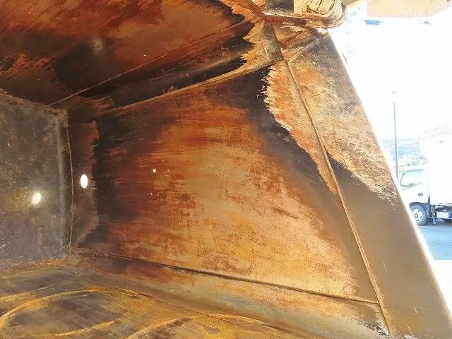 いすゞエルフパッカー車（塵芥車）小型（2t・3t）[写真20]