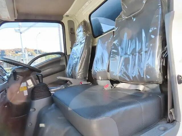 いすゞエルフパッカー車（塵芥車）小型（2t・3t）[写真09]