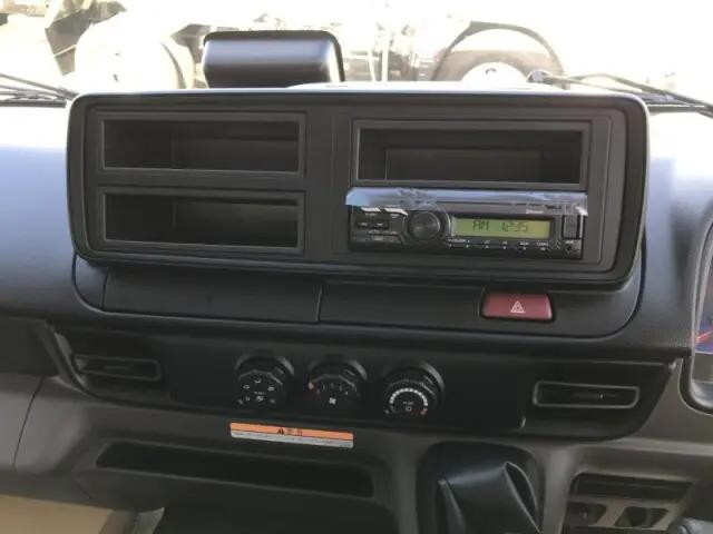 三菱ふそうキャンターパッカー車（塵芥車）小型（2t・3t）[写真10]