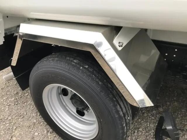 三菱ふそうキャンターパッカー車（塵芥車）小型（2t・3t）[写真38]