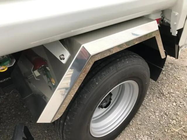 三菱ふそうキャンターパッカー車（塵芥車）小型（2t・3t）[写真39]