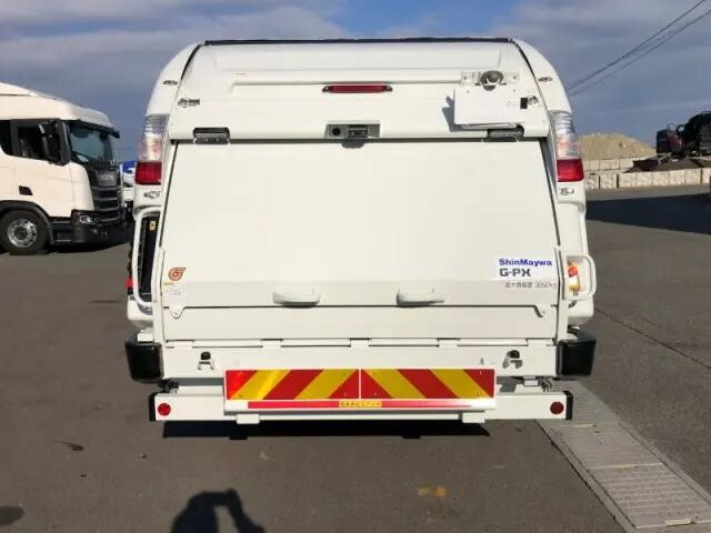 三菱ふそうキャンターパッカー車（塵芥車）小型（2t・3t）[写真17]