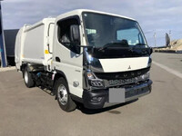 三菱ふそうキャンターパッカー車（塵芥車）小型（2t・3t）[写真04]