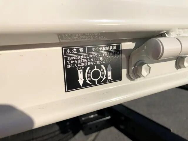 日野デュトロクレーン4段小型（2t・3t）[写真17]