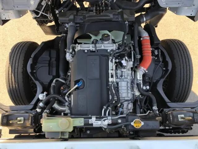 三菱ふそうキャンター平ボディ小型（2t・3t）[写真13]