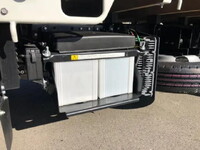 三菱ふそうキャンター平ボディ小型（2t・3t）[写真21]