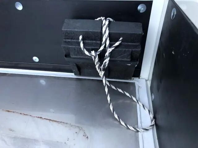 三菱ふそうキャンター平ボディ小型（2t・3t）[写真24]