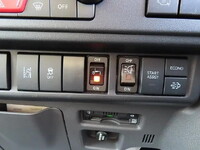 いすゞエルフアルミバン小型（2t・3t）[写真13]