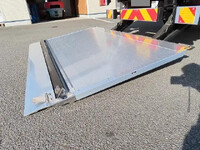 いすゞエルフアルミバン小型（2t・3t）[写真28]