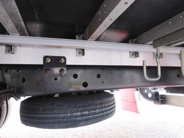 UDトラックスコンドルアルミウイング中型（4t）[写真13]