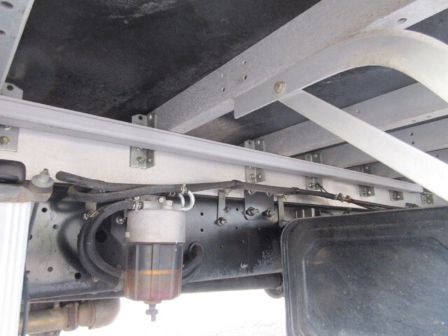 UDトラックスコンドルアルミウイング中型（4t）[写真14]