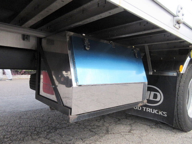 UDトラックスコンドルアルミウイング中型（4t）[写真15]