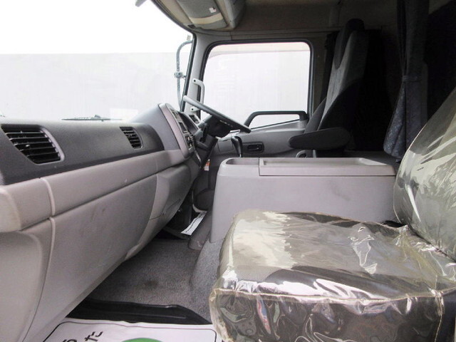 UDトラックスコンドルアルミウイング中型（4t）[写真24]