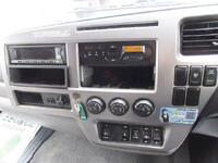 UDトラックスコンドルアルミウイング中型（4t）[写真26]