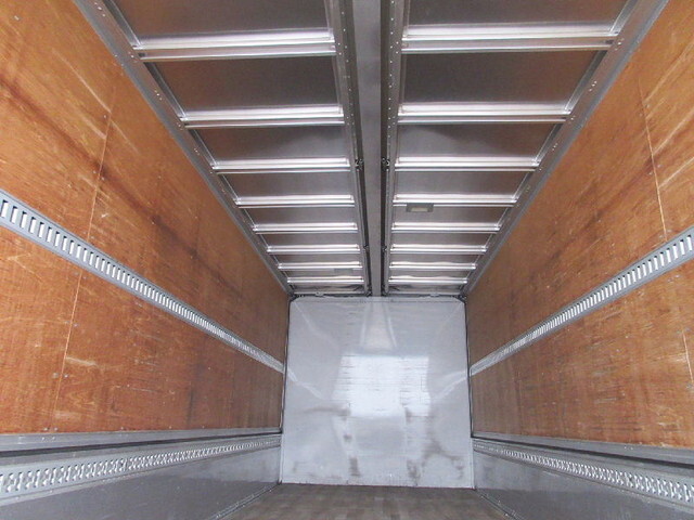 UDトラックスコンドルアルミウイング中型（4t）[写真07]