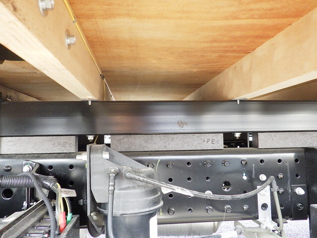 三菱ふそうキャンターアルミブロック小型（2t・3t）[写真13]