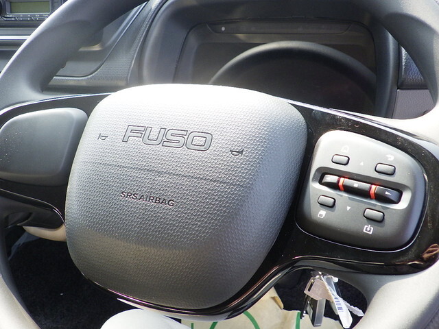 三菱ふそうキャンターアルミブロック小型（2t・3t）[写真24]