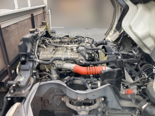 三菱ふそうキャンター平ボディ小型（2t・3t）[写真22]