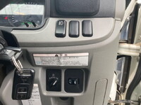 三菱ふそうキャンター平ボディ小型（2t・3t）[写真36]