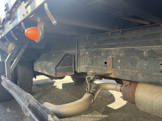 UDトラックスコンドルクレーン3段中型（4t）[写真22]