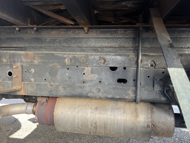 UDトラックスコンドルクレーン3段中型（4t）[写真24]