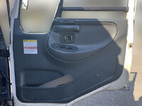 UDトラックスコンドルクレーン3段中型（4t）[写真31]