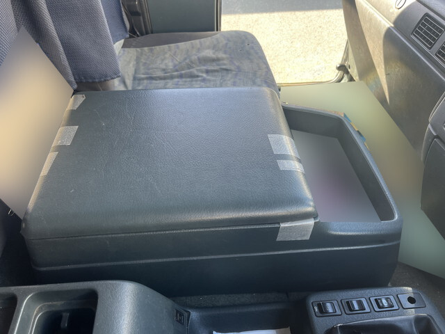 UDトラックスコンドルクレーン3段中型（4t）[写真32]