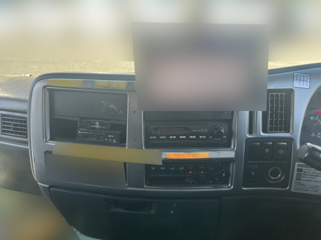 UDトラックスコンドルクレーン3段中型（4t）[写真36]