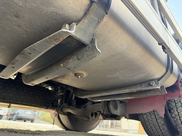 日野プロフィアトレーラーヘッド（トラクターヘッド）大型（10t）[写真15]