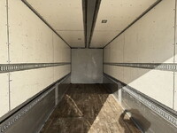 UDトラックスクオンアルミウイング大型（10t）[写真12]