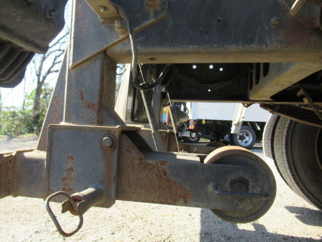 日野レンジャーコンテナ専用車増トン（6t・8t）[写真15]