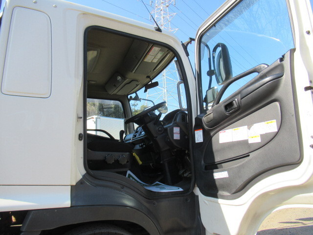 日野レンジャーコンテナ専用車増トン（6t・8t）[写真22]