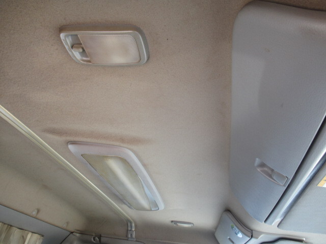 日野レンジャーコンテナ専用車増トン（6t・8t）[写真25]