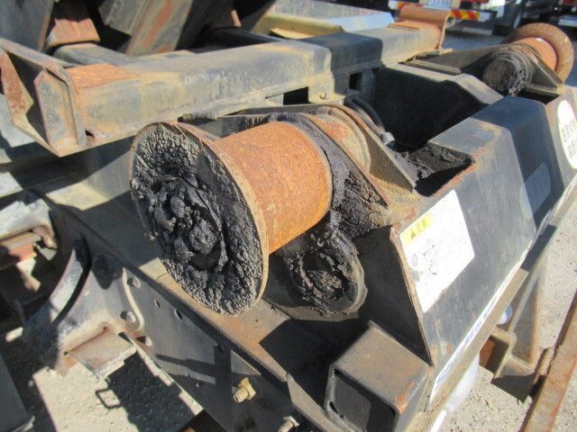 日野レンジャーコンテナ専用車増トン（6t・8t）[写真08]