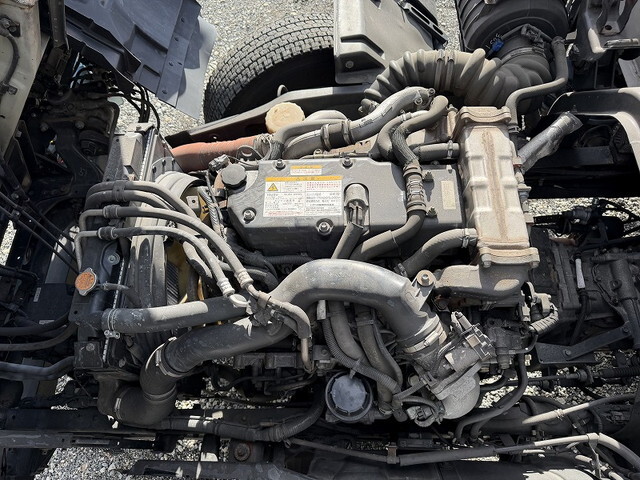 いすゞフォワード平ボディ中型（4t）[写真14]