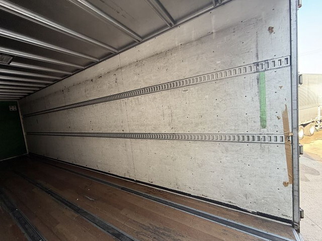 三菱ふそうファイターアルミバン中型（4t）[写真14]