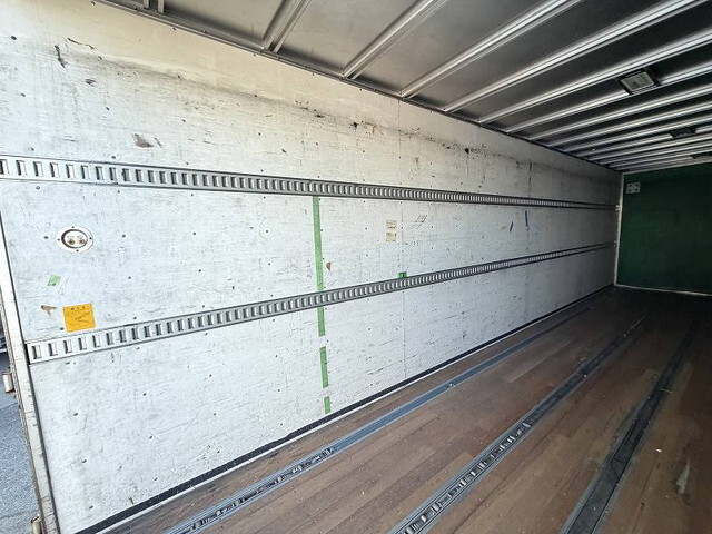 三菱ふそうファイターアルミバン中型（4t）[写真15]