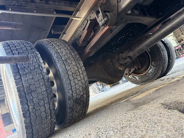 三菱ふそうファイターアルミバン中型（4t）[写真26]