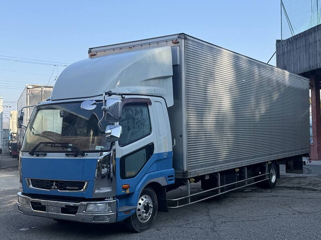 三菱ふそうファイターアルミバン中型（4t）[写真03]