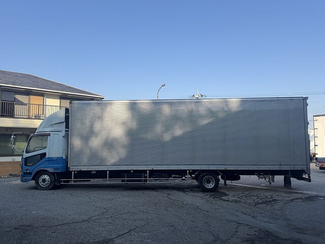 三菱ふそうファイターアルミバン中型（4t）[写真06]