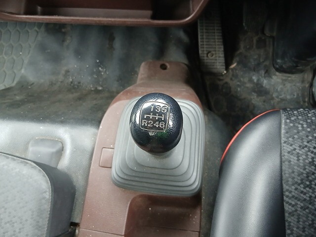 日野レンジャーパッカー車（塵芥車）中型（4t）[写真16]