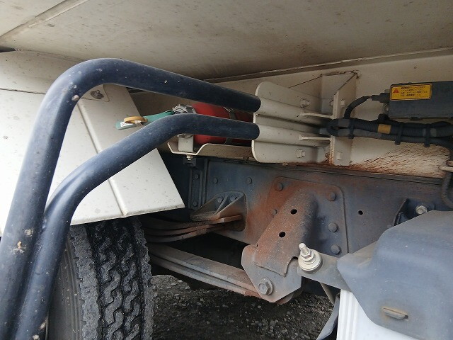 日野レンジャーパッカー車（塵芥車）中型（4t）[写真27]