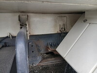 日野レンジャーパッカー車（塵芥車）中型（4t）[写真35]