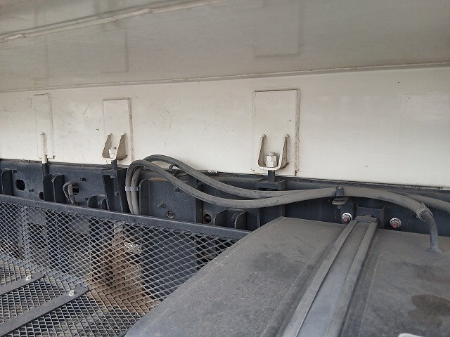 日野レンジャーパッカー車（塵芥車）中型（4t）[写真35]