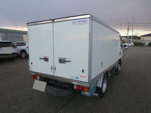 トヨタトヨエース冷凍車（冷蔵車）小型（2t・3t）[写真02]