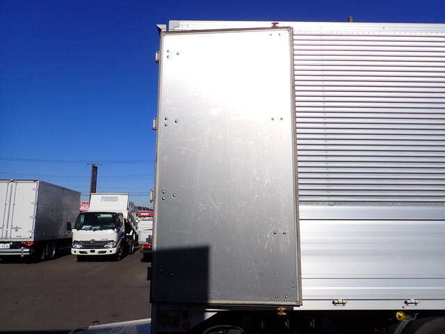 日野レンジャーアルミウイング中型（4t）[写真16]